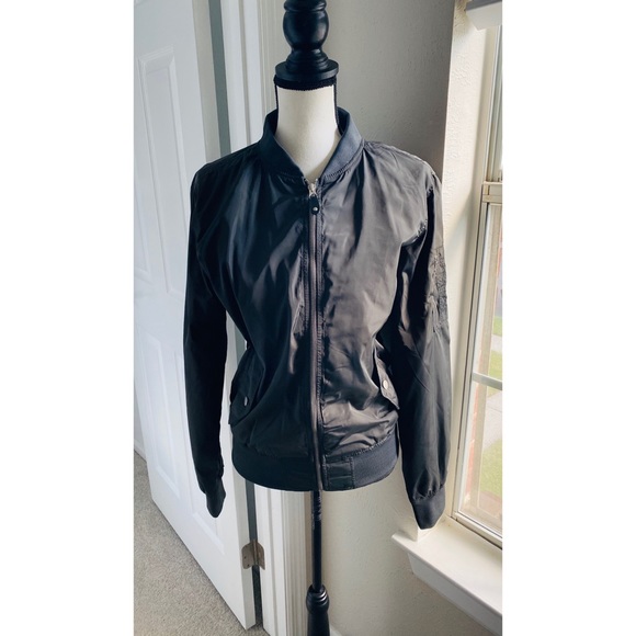 Goodfellow & Co Other - New Light weight Goodfellow & Co Water Resistant Jacket,